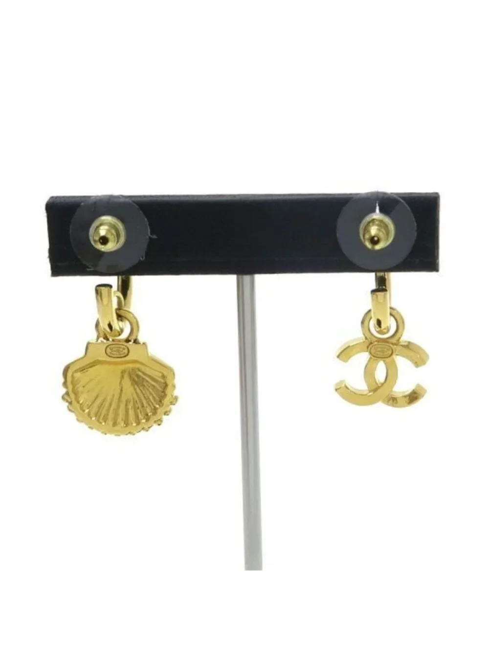 Chanel Earrings Gold
